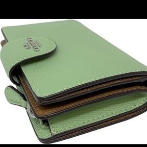 Medium Corner Zip Coach Wallet